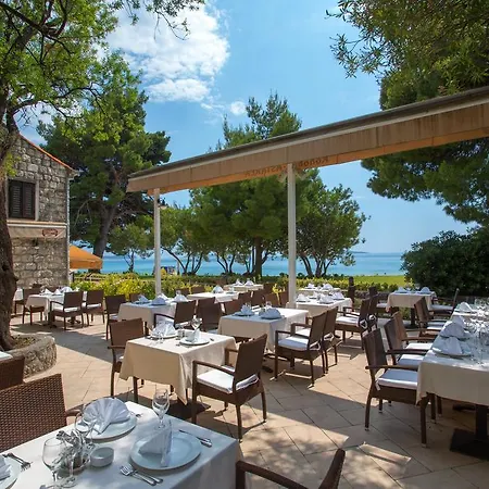 Hotel Mlini 4*