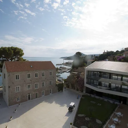Hotel Mlini 4*