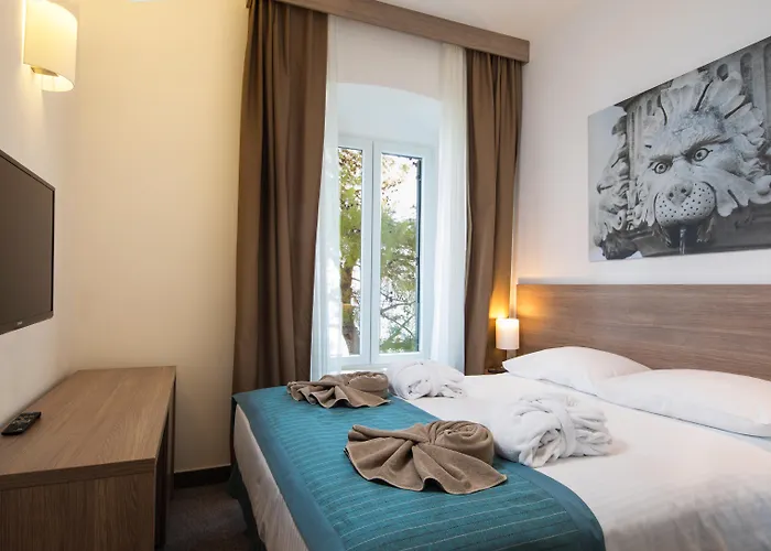 Hotel Mlini Hotel 4*